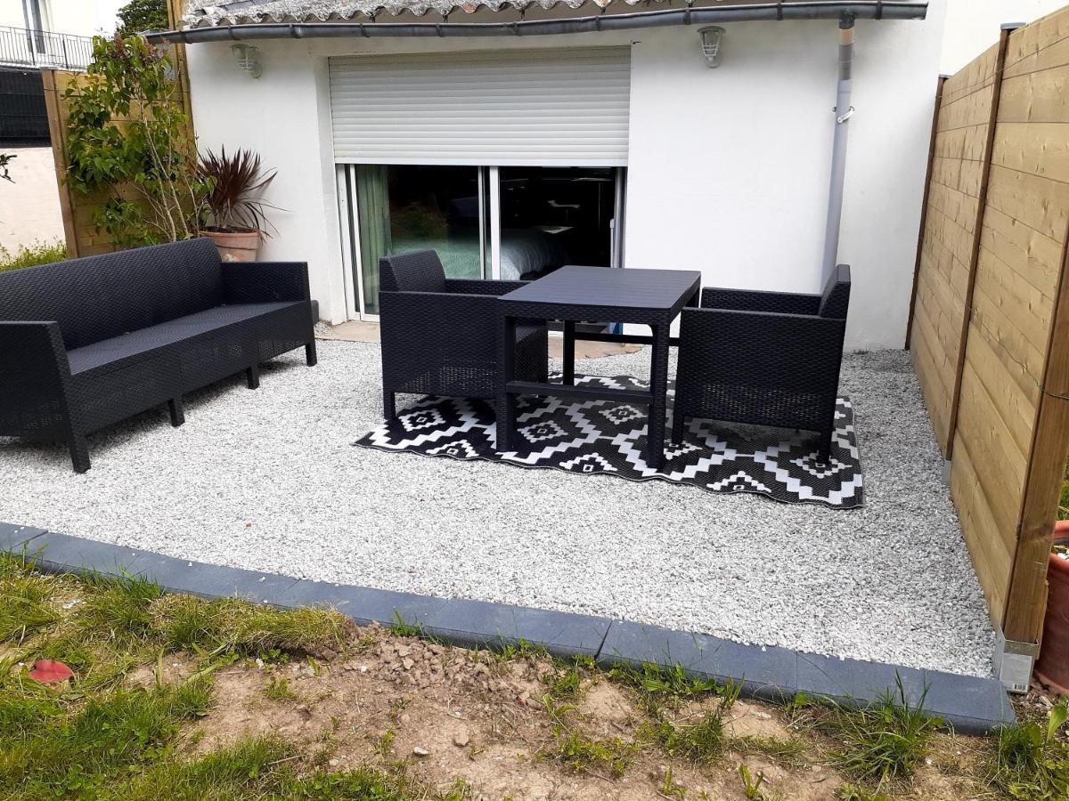 Concarneau Studio Avec Terrasse Apartment ภายนอก รูปภาพ